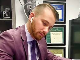 Dimitri Valerio's Instagram, Twitter & Facebook