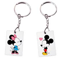 Minnie és Mickey páros kulcstartó - eMAG.hu