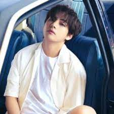 Since their debut, each individual from the band has become a global superstar. Kategorie Bts Mitglieder Bts Wiki Fandom