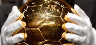 كم مرة حصل كريستيانو رونالدو على الكرة الذهبية. Ø¬Ø§Ø¦Ø²Ø© Ø§Ù„ÙƒØ±Ø© Ø§Ù„Ø°Ù‡Ø¨ÙŠØ© Ø³Ø·ÙˆØ±