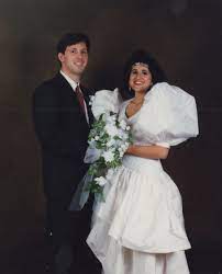 Puff Puff Awkwardfamilyphotos Com 11 21 2011 Awkward Wedding Photos Worst Wedding Dress Funny Wedding Photos