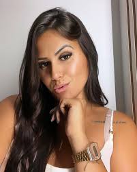 Débora (@deborajacob__) • Instagram photos and videos