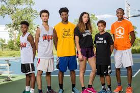 Johanna leia is the mother of sierra canyon hs basketball player amari bailey. Bringing Up Ballers Captures Drama Broken Friendships Among Chicago Moms Bronzeville Chicago Dnainfo