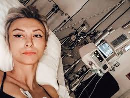 Hungry for love, trippin', pe drum, moșule, ce tânăr ești, reset la inimă, inger pazitor, baila. Andreea BÄƒlan A Rupt TÄƒcerea Ce S A Intamplat De Fapt In Spital Capital