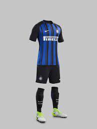 Replica kits, fashion, homeware, covers, gadgets and much more. Camisas Da Inter De Milao 2017 2018 Nike Mantos Do Futebol Camisas De Futebol Camisolas De Futebol Inter De Milao