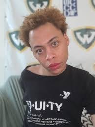 Derrick Clanton's Instagram, Twitter & Facebook