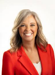 Sarah Wickham's Instagram, Twitter & Facebook