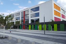 Schüler, lehrer und eltern der neuen schule suchten nach einem identitätsstiftenden namen, der für toleranz, engagement und weltoffenheit steht. Das Gymnasium In Der Telemannstrasse Soll Kunftig Nach Gerda Taro Benannt Werden Nachrichten Aus Leipzig Leipziger Zeitung