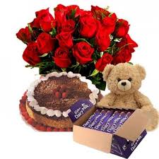 Birthday Gift Cake And Flowers Endearingly Yours Combo Gifts 1 Kg Black Forest Cake Chocolate Teddy And Roses Bouquet Celebrates In 2020 Teddy Teddy Bear Wallpaper Red Rose Bouquet