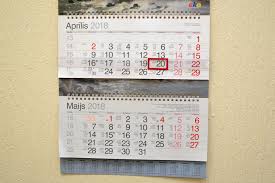 Tiek attēlotas darba dienas, pirmssvētku dienas, pārceļamās svētku dienas, kā arī pārceļamās darba dienas valsts un pašvaldības iestādēs. Uz 21 Aprili Parcelta 30 Aprila Darba Diena Lv Portals