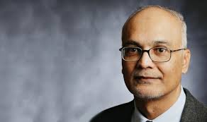 Engineering professor receives academic excellence award