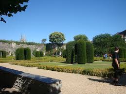 Les Jardins Du Chateau D Angers Vue A 1 60m Du Sol Environ Maine Et Loire France Maine Et Loire Loire Les Visiteurs