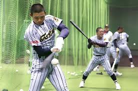 長男は東海大学にて選手としてプレーしている 。2021年度には東海大学で主将に就任している 。 長女は東海大相模野球部にマネージャーとして所属していた。 次男は2021年春の選抜大会で主将代行を務め優勝に貢献した。 著名な教え子. ã‚»ãƒ³ãƒãƒ„ã®æ±æµ·å¤§ç›¸æ¨¡ã«æ¼‚ã†äºˆæ„Ÿ ã‚¨ãƒ¼ã‚¹ æ–Žè—¤ç¤¼äºŒã¯ã‚„ã¯ã‚Šæ ¼ãŒé•ã† é«˜æ ¡é‡Žçƒ Number Web ãƒŠãƒ³ãƒãƒ¼