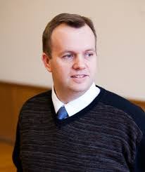 Douglas Pew's Instagram, Twitter & Facebook