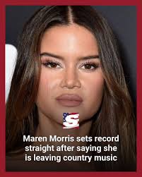 The hair gives it away! She looks great. 😍