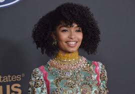 Peter Pan Disney Choisit Yara Shahidi Pour Incarner La Fee Clochette Elle