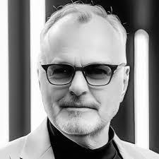 Julie Nemitz's Instagram, Twitter & Facebook