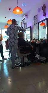 Kedai gunting rambut abang arasu di alor setar ni memang murah. Js Hair Cut Kedai Gunting Rambut Unisex Facebook
