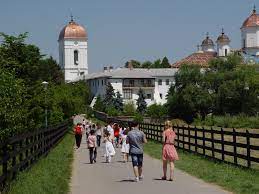 Fara masca la manastirea cernica! MÄƒnÄƒstirea Cernica O AdevÄƒratÄƒ È™coalÄƒ De EducaÈ›ie MonasticÄƒ