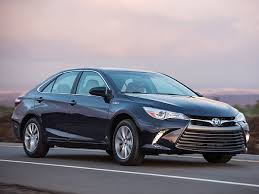 10 Best Hybrid Cars Under 30 000 Kelley Blue Book 2015 Toyota Camry Toyota Hybrid Best Hybrid Cars