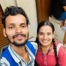 Great actors sunil godbole sir & dr girish okk sir great meeting khup kahi  shikayla milal siran kadun khup chan Magrdarshn sudha kela ❤🙏🥰