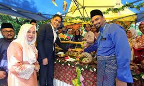 Bunyinya pelik dan tidak langsung memberikan gambaran tentang apa sebenarnya amanah ikhtiar malaysia ni ataupun lebih dikenali sebagai aim. Ada Berita Gembira Untuk Ahli Koop Sahabat Aim Ahad Ini