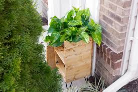You want to find the most usable wood pallets as a length of 3 feet (0.9 m) and from 2.5 to. How To Make A Diy Planter Box With Hidden Hose Storage