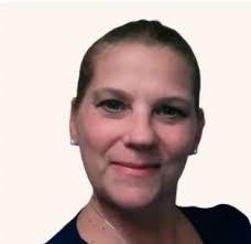 Kelly Larimore's Instagram, Twitter & Facebook