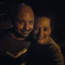 Does anyone know how to file for a dissolution of marriage?