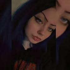 Alicia Hamlin's Instagram, Twitter & Facebook