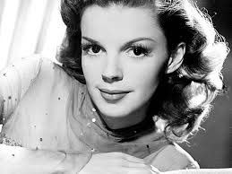 Who Sang It Best? "Somewhere Over the Rainbow"