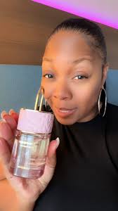 This perfume smells so rich and will last ALL DAY! Click