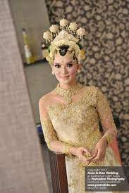 Buat kalian yang mau privat make up atau mau boking make up bisa contact wa 085643797191. Foto Portrait Pengantin Wanita Dgn Baju Kebaya Pengantin Modern Jawa Paes Ageng Jogja By Poetrafoto Wedding Pho Pengantin Gaun Perkawinan Gaun Pengantin Muslim