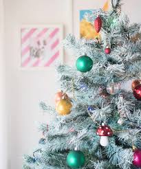 Árbol de navidad malla decoración azul de navidad pinos de navidad decorados árbol de navidad colorido árboles de navidad blancos árboles de navidad elegantes decoracion de arboles decoracion navidad reciclado decoracion. Como Pintar El Arbol De Navidad Con Spray Aurea Mazo
