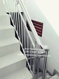 Bentuk tangga ini sangat cocok untuk desain rumah minimalis yang bertingkat. Jual Produk Railing Tangga Minimalis Mulai Dari 40rb Agustus 2021 Bukalapak