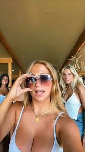 rBreastEnvy - breast envy and bigsmall comparison on Reddxxx browser