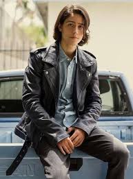 Lorenzo james henrie ranks no. 45 Lorenzo Henrie Ideen The Walking Dead Walking Dead Walking