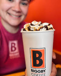 Where are our hot cocoa lovers? 🍫 You've got to try our Cocoa Carmella —  our signature hot chocolate with a rich, caramel twist! Craving something  cool? It's also available iced or