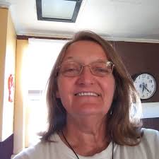 Hi I am looking for two twin brothers named Johnny and Dave Newman. Or  their brother Doug and sister Connie. My dad grew up in Niles. His name was  Keith Schuh. He