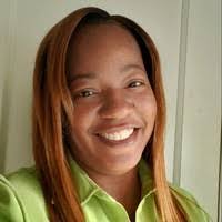 Stephanie Bellamy's Instagram, Twitter & Facebook