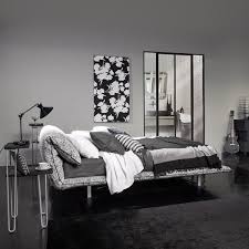 Pin By Design Prives On Bedroom Bed Bed Design Tv Beds