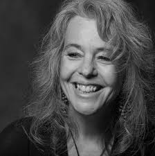 Not Quite What I Was Planning: Six-Word Memoirs by Writers Famous and  Obscure: Fershleiser, Rachel, Smith, Larry: 9780061374050: Amazon.com: Books