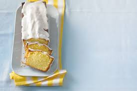 Ein saftiger und weicher zitronenkuchen, getränkt mit einem gemisch aus zitronensaft und puderzucker. Zitronenkuchen Rezepte Brigitte De