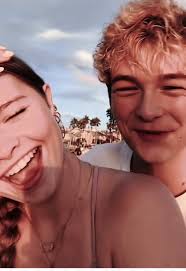 Wie Alt Ist Salish Matter