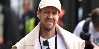 Wie Sebastian Vettel Schüler in Schweden überraschte und zum Ritter geschlagen wurde