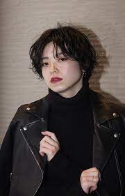 かわいい黒髪がイマドキ風 好感度高めな大人髪型スタイル hair ショートのヘアスタイル ハンサムショート 黒髪