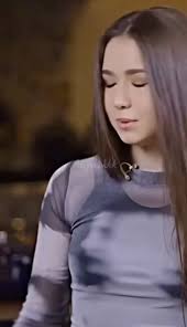 Kamila Valieva and Yulia Lipnitskaya Kamila figure skating olympics.,  Russian Ice Skating ⛸️