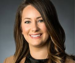 Congratulations to Dominique Ranieri, CRW's first female Airport Director &  CEO! ✈