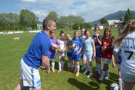 Nei og nei så usigelig trist. Lokal Fotball Molde Pa Besok I Surnadal