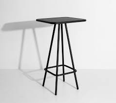 Also known as a tall bar table, this unique piece of furniture will be a timeless accessory to any modern or contemporary styled home. Week End Outdoor Bartisch Petite Friture Showroom 4 0